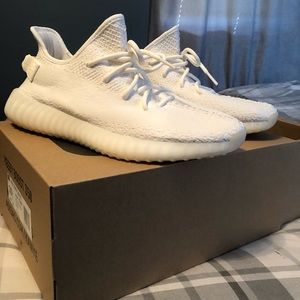 Yeezy 350 v2 triple white 10.5